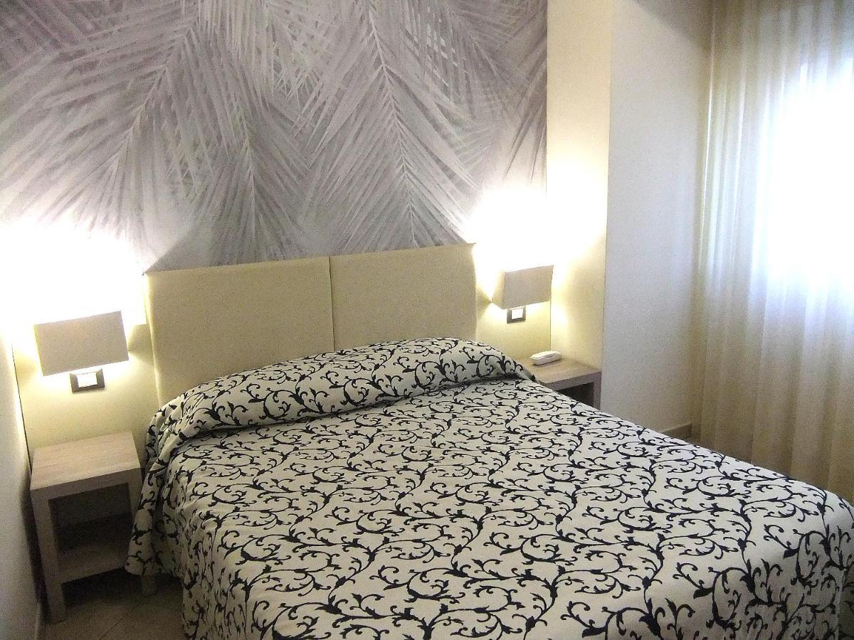 Hotel Kaly เวนติมิญา ภายนอก รูปภาพ