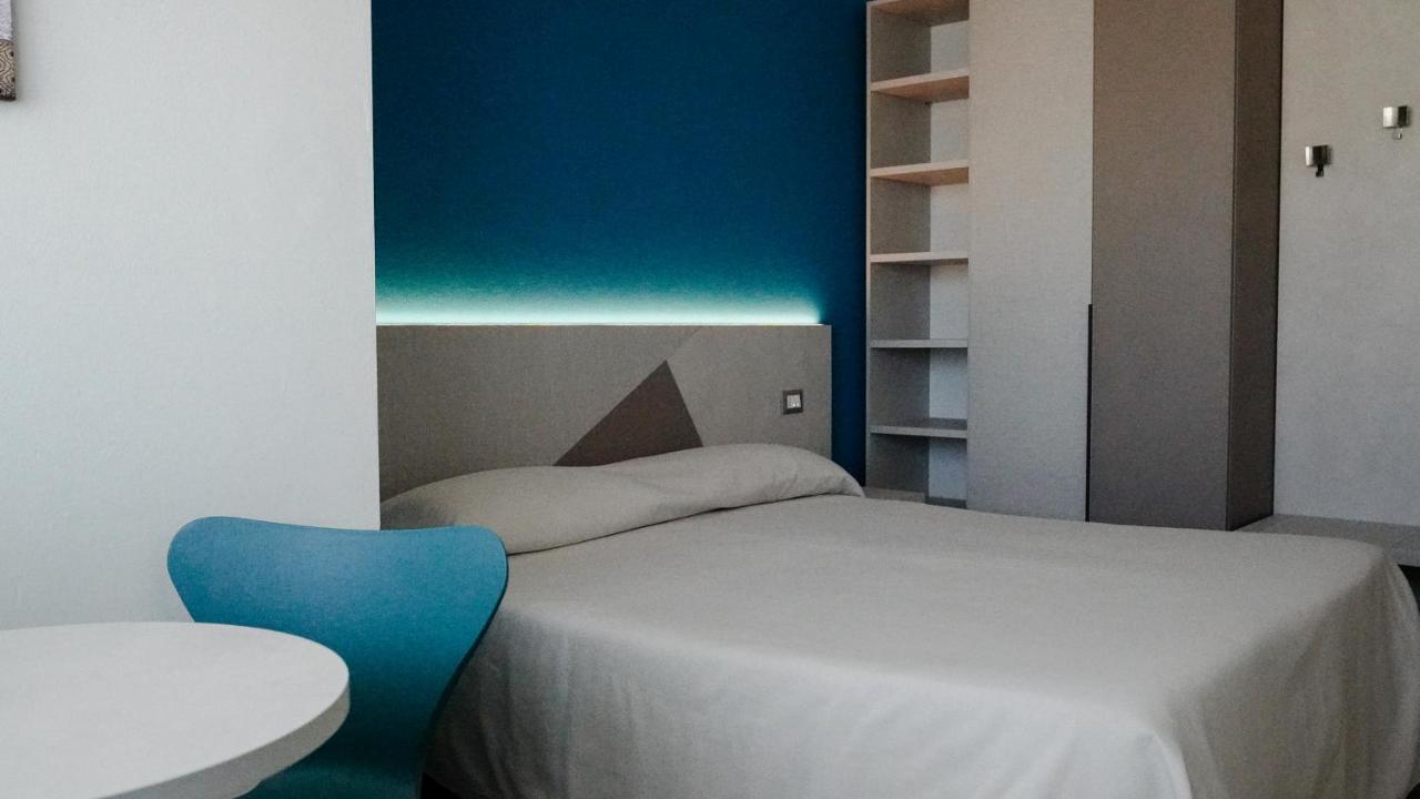 Hotel Kaly เวนติมิญา ภายนอก รูปภาพ