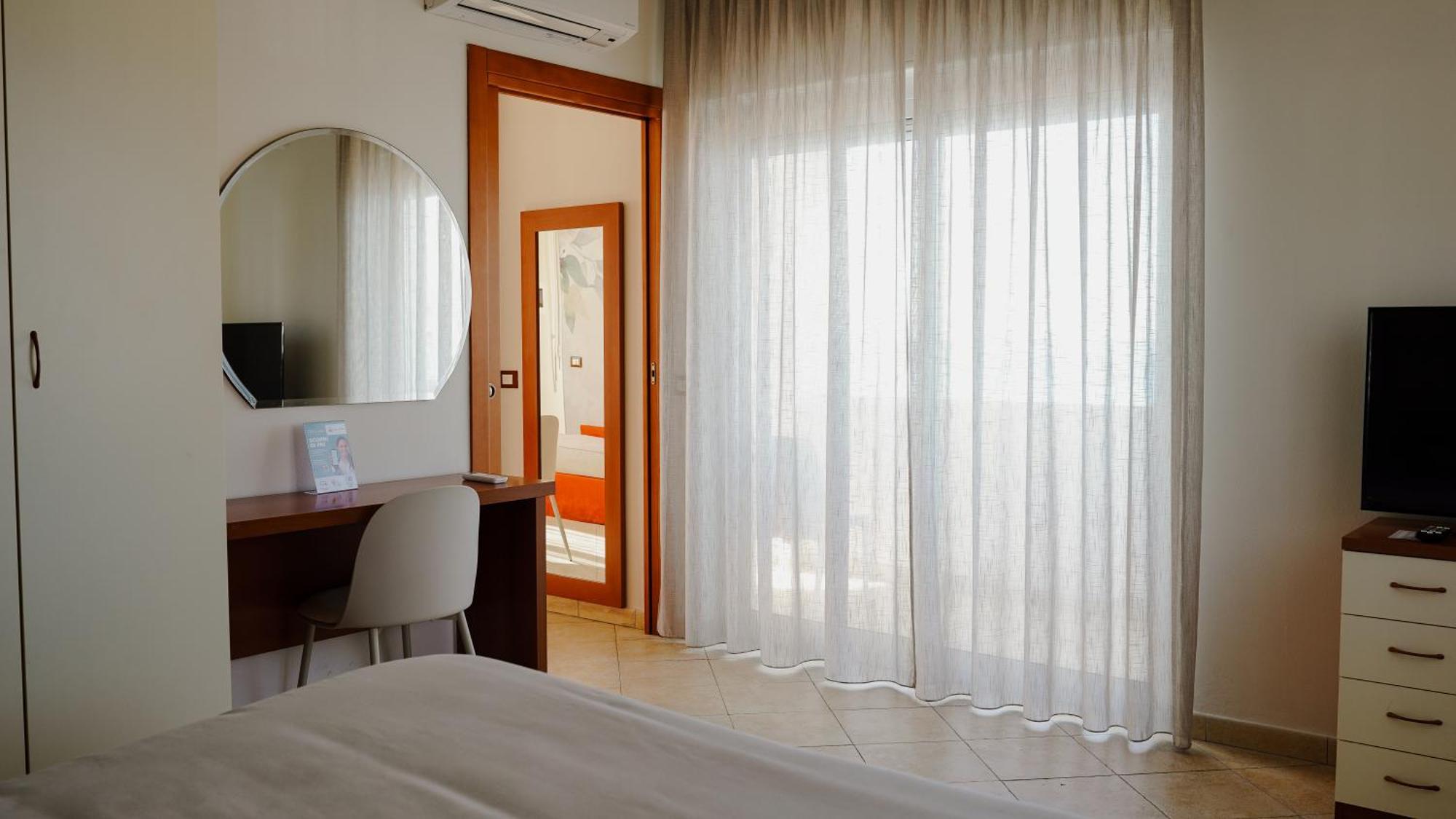 Hotel Kaly เวนติมิญา ห้อง รูปภาพ