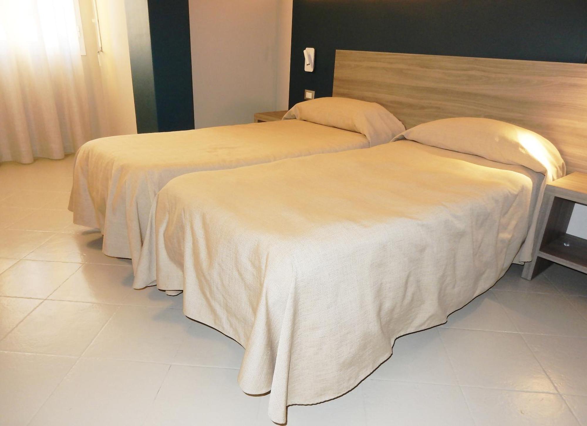 Hotel Kaly เวนติมิญา ภายนอก รูปภาพ
