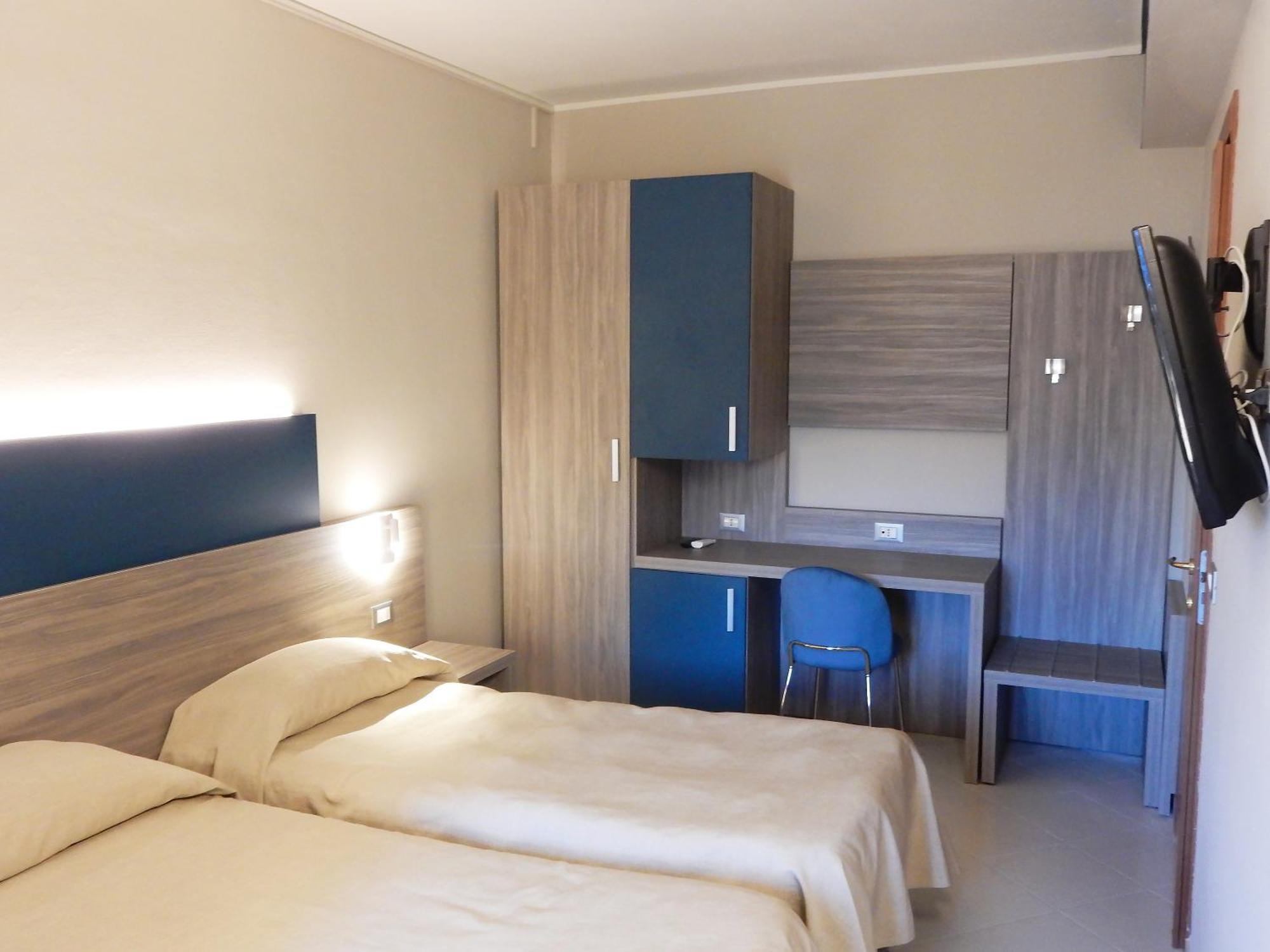 Hotel Kaly เวนติมิญา ภายนอก รูปภาพ