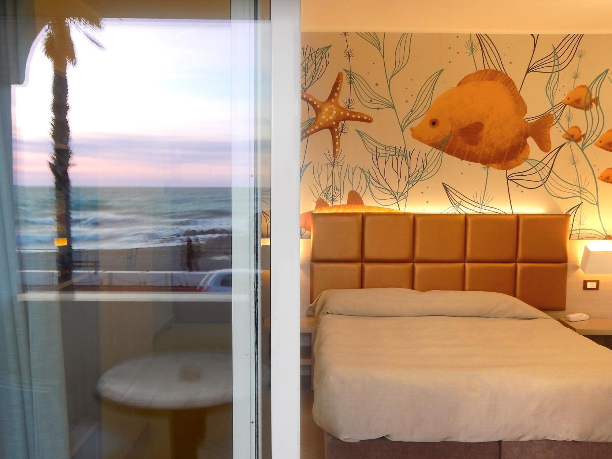 Hotel Kaly เวนติมิญา ภายนอก รูปภาพ